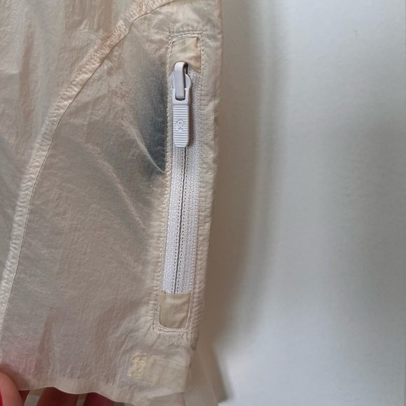 NEW TAGS Lululemon shirt size 0 - Picture 6 of 9